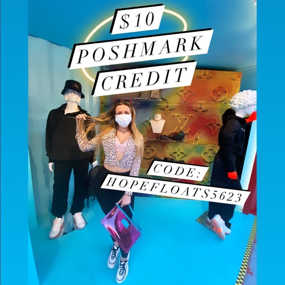 Joy Mangano Black Nylon and Gold Hardware Large Weekender - Picture 13 of 16